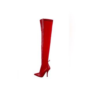 Leather sock boots
Heels: 4.5"


Shoe Size: 8.5
Color: Red
Foreign Size: IT 38.5